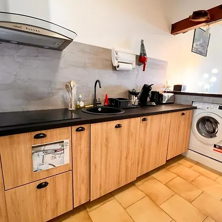 Manon - By Foot Terrace With Sea View