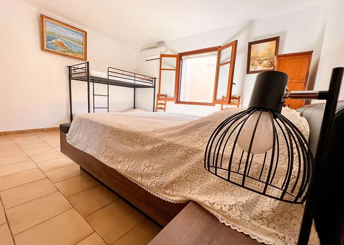 Manon - By Foot Terrace With Sea View *