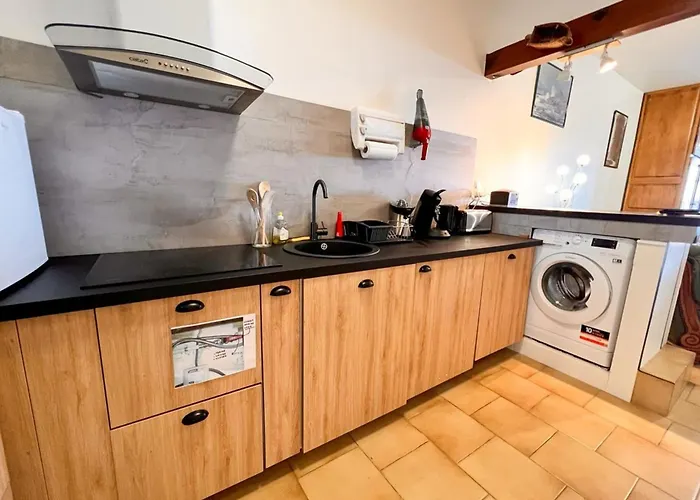 Manon - By Foot Terrace With Sea View